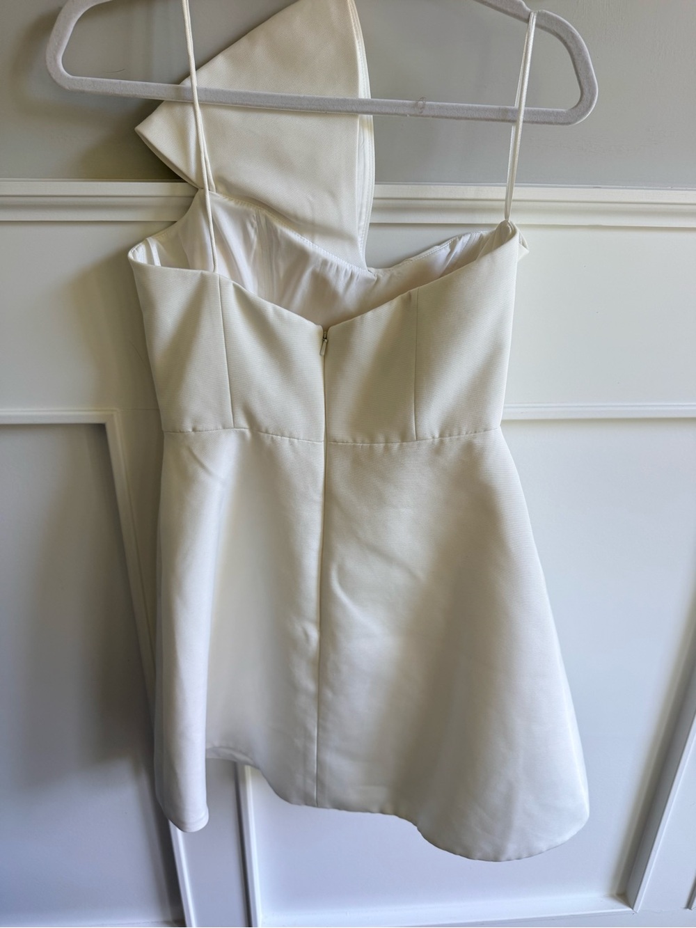Jenny Yoo Kyra White One-Shoulder Bow Dress - Picture 6 of 6